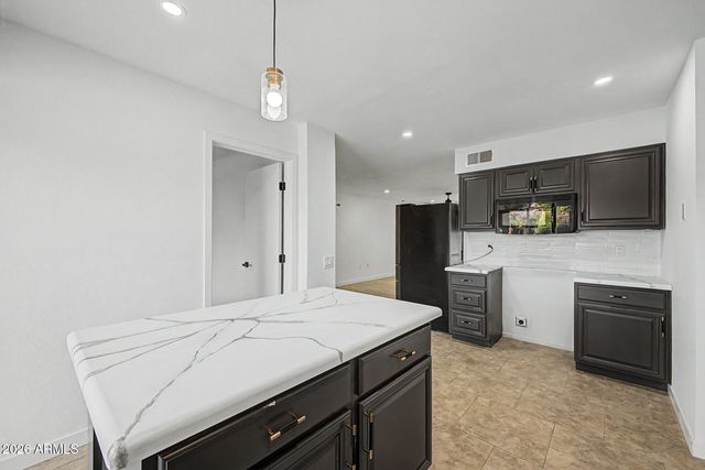 9715 W DESERT HILLS Drive, Sun City, AZ 85351