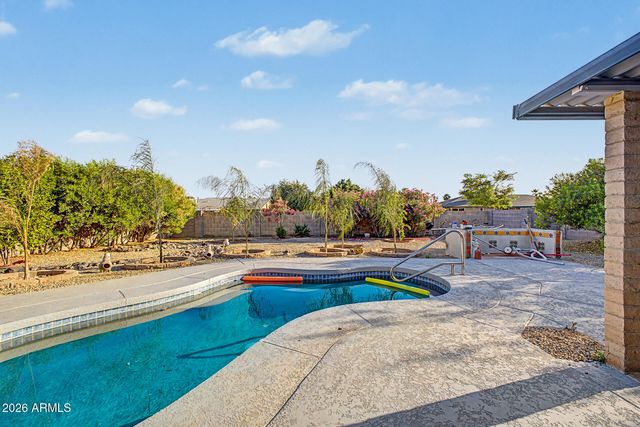9715 W DESERT HILLS Drive, Sun City, AZ 85351