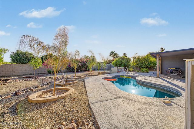 9715 W DESERT HILLS Drive, Sun City, AZ 85351