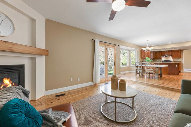 11406 S GRACEY LN, Sandy, UT 84092