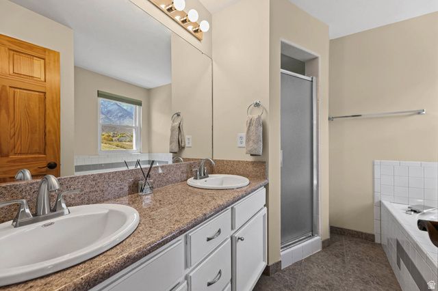 11406 S GRACEY LN, Sandy, UT 84092