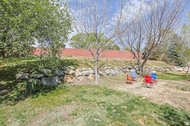 11406 S GRACEY LN, Sandy, UT 84092