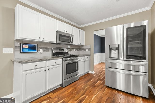 1016 Elsberry Drive, Woodstock, GA 30189