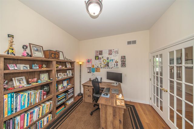 4324 Lohr Road, Ann Arbor, MI 48108