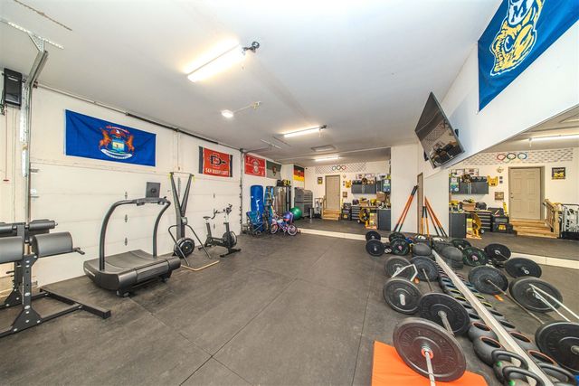 4324 Lohr Road, Ann Arbor, MI 48108