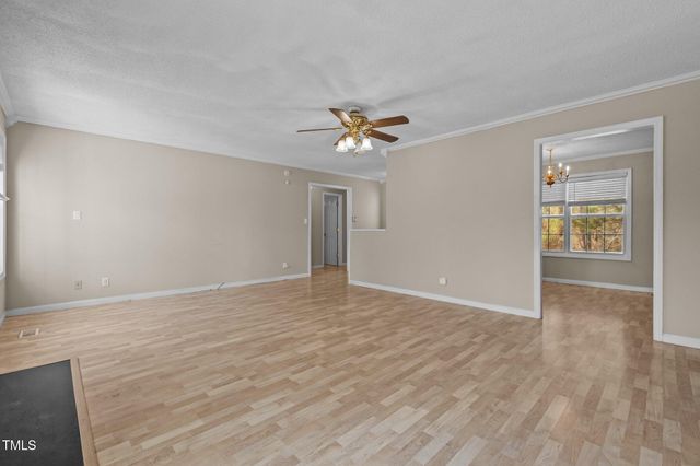 201 Wilshire Lane, Raeford, NC 28376