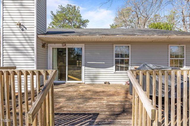 201 Wilshire Lane, Raeford, NC 28376