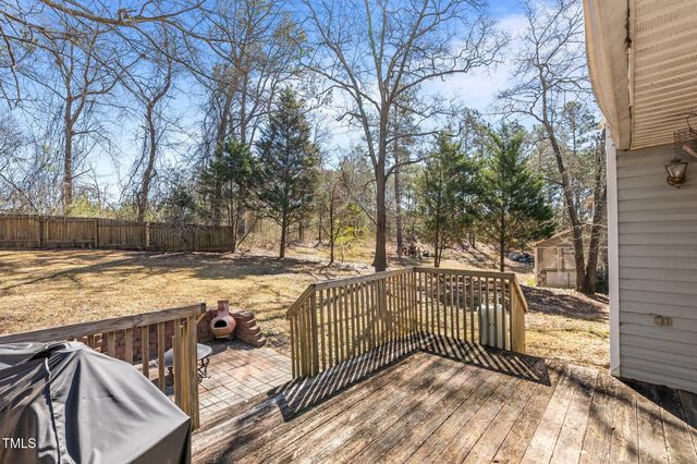 201 Wilshire Lane, Raeford, NC 28376
