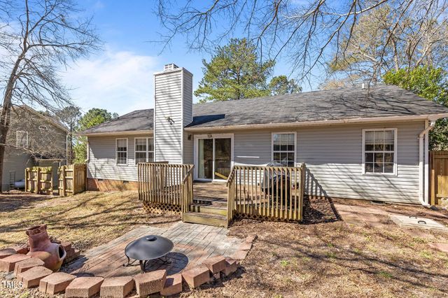 201 Wilshire Lane, Raeford, NC 28376