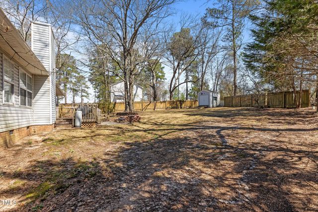201 Wilshire Lane, Raeford, NC 28376