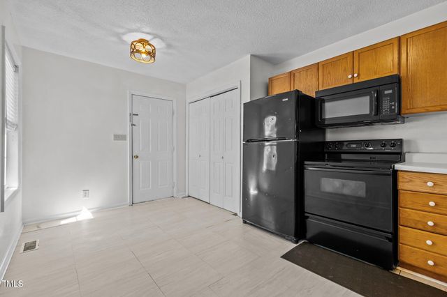 201 Wilshire Lane, Raeford, NC 28376
