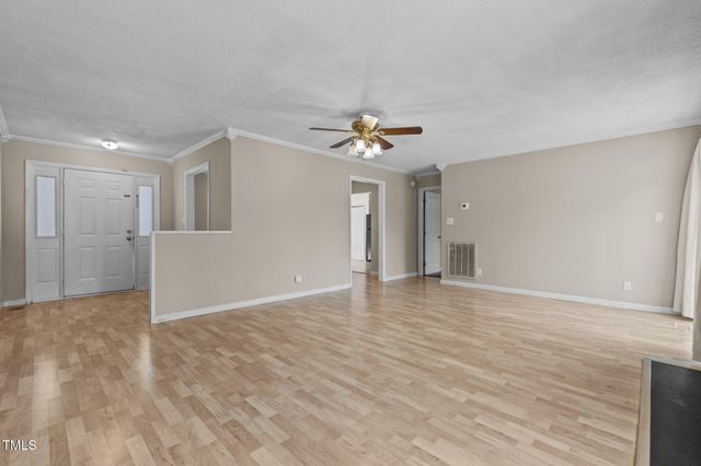 201 Wilshire Lane, Raeford, NC 28376