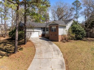 201 Wilshire Lane, Raeford, NC 28376