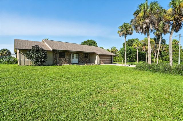 5006 pike ln, La Belle, FL 33935