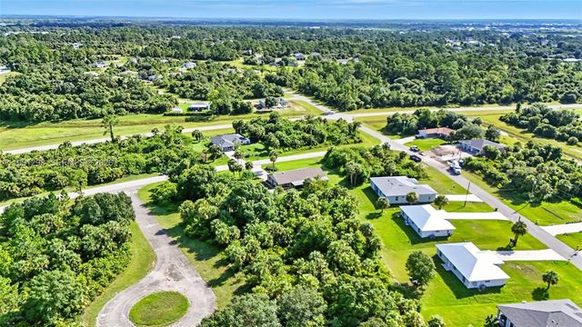 5006 pike ln, La Belle, FL 33935