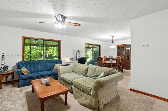 5006 pike ln, La Belle, FL 33935