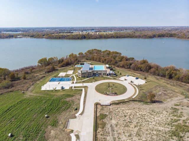 2076 Barx Drive, Little Elm, TX 75068