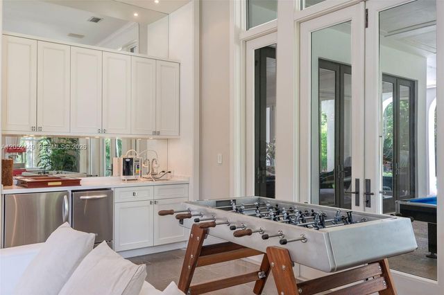 6201 Chapman Field Drive, Pinecrest, FL 33156