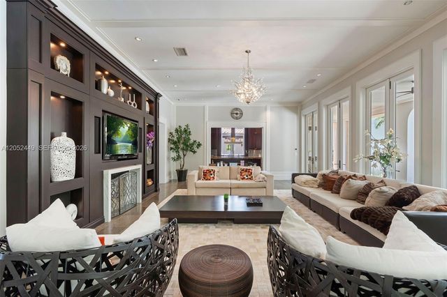 6201 Chapman Field Drive, Pinecrest, FL 33156