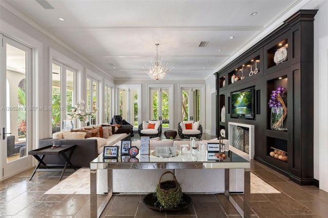 6201 Chapman Field Drive, Pinecrest, FL 33156