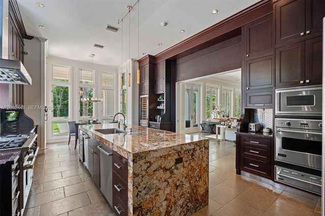 6201 Chapman Field Drive, Pinecrest, FL 33156