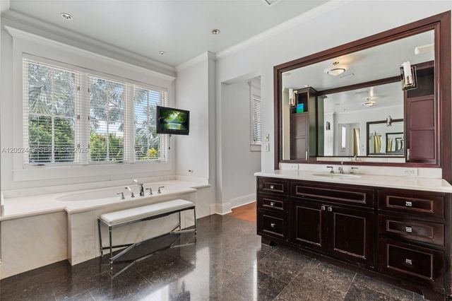 6201 Chapman Field Drive, Pinecrest, FL 33156