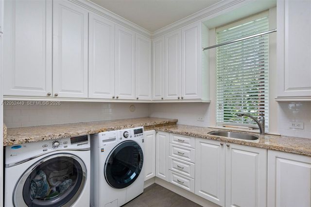 6201 Chapman Field Drive, Pinecrest, FL 33156