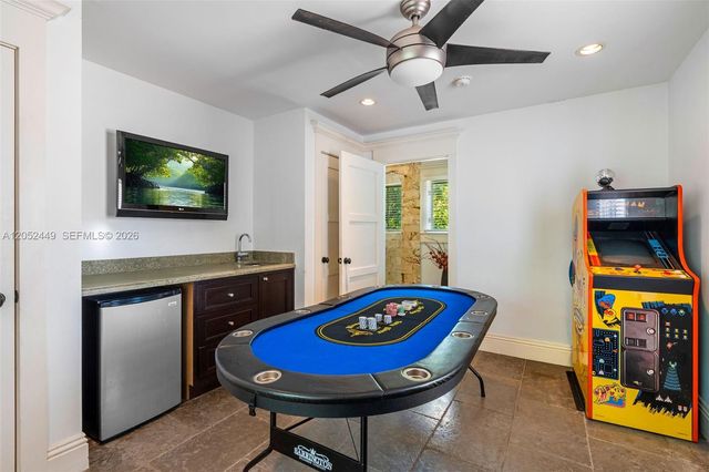 6201 Chapman Field Drive, Pinecrest, FL 33156