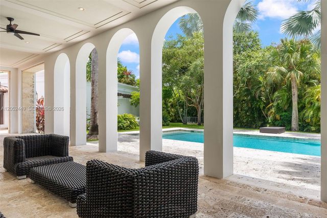 6201 Chapman Field Drive, Pinecrest, FL 33156