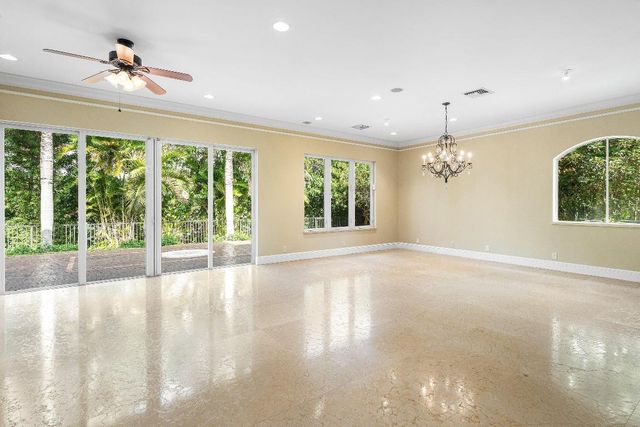 4255 Gleneagles Drive, Boynton Beach, FL 33436