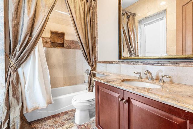 4255 Gleneagles Drive, Boynton Beach, FL 33436