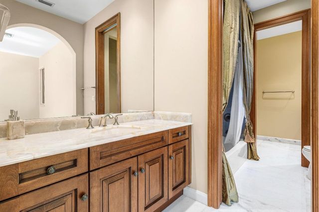 4255 Gleneagles Drive, Boynton Beach, FL 33436