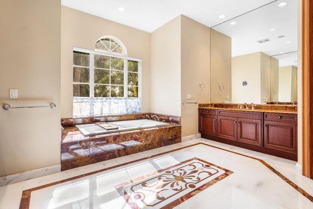 4255 Gleneagles Drive, Boynton Beach, FL 33436