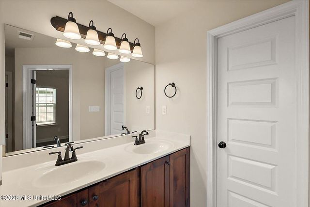 8692 Hayes Drive, Southaven, MS 38672