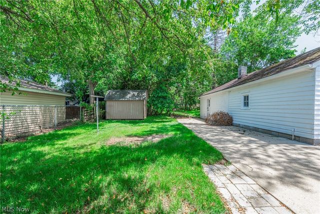 259 Jackson Street, Amherst, OH 44001