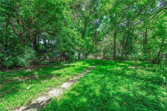 259 Jackson Street, Amherst, OH 44001