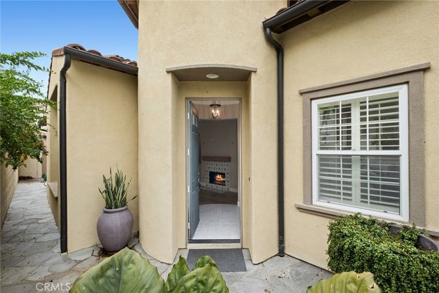 85 Passage, Irvine, CA 92603