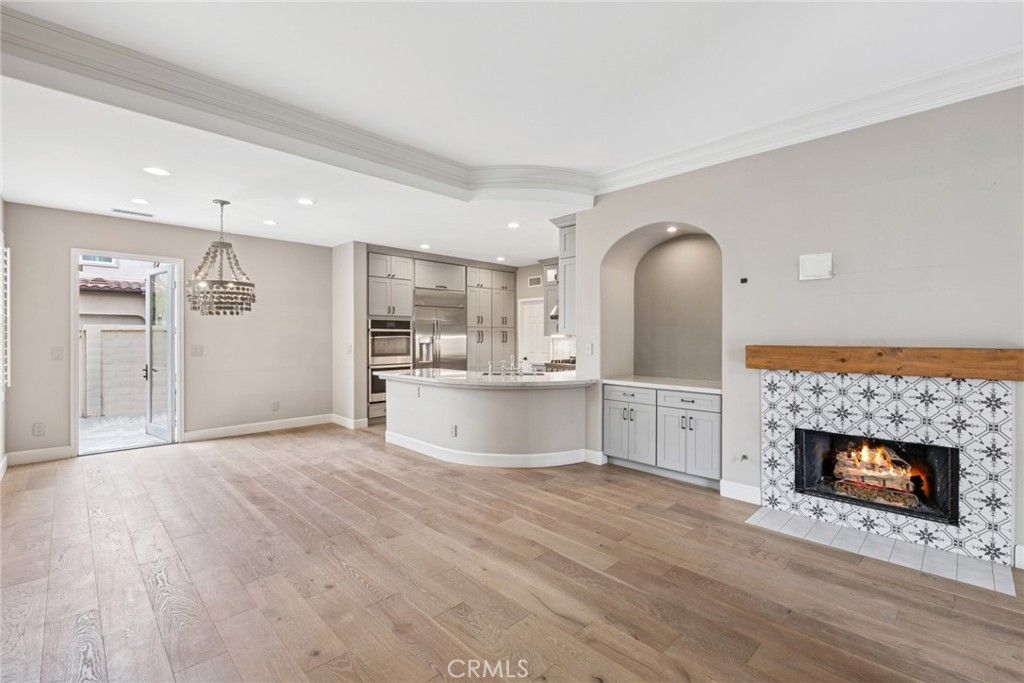 85 Passage, Irvine, CA 92603