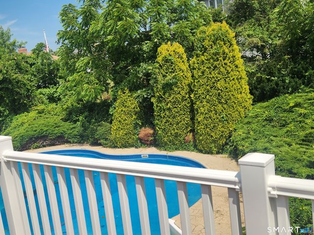 62 Admiral Drive, New London, CT 06320
