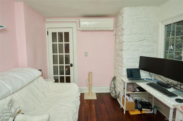 7 Avondale Road, Yonkers, NY 10710