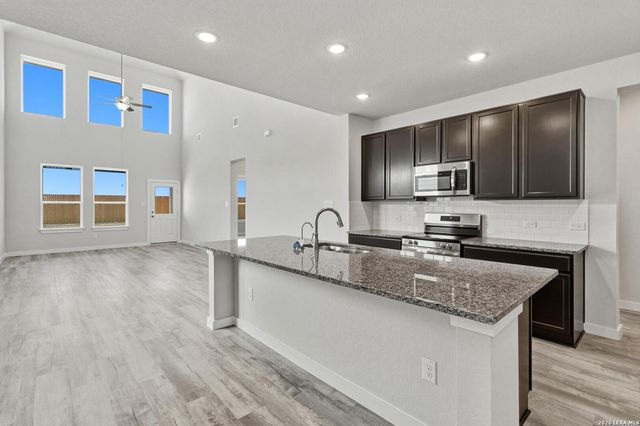 129 ALYSSA CV, San Antonio, TX 78253