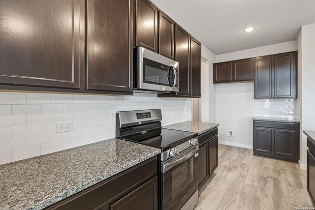 129 ALYSSA CV, San Antonio, TX 78253