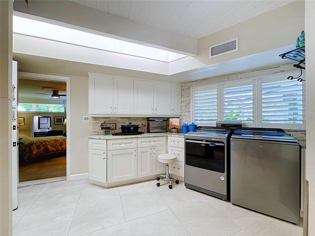 1653 SUNNYBROOK LANE, Clearwater, FL 33764