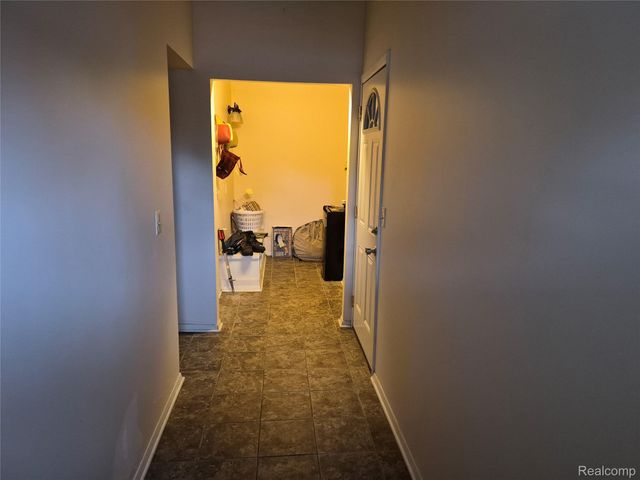 3498 W Walton Boulevard, Waterford Charter Township, MI 48329