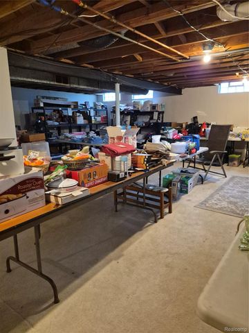 3498 W Walton Boulevard, Waterford Charter Township, MI 48329