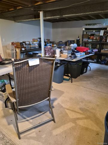 3498 W Walton Boulevard, Waterford Charter Township, MI 48329