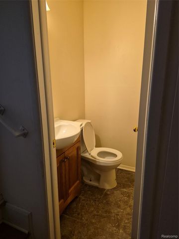 3498 W Walton Boulevard, Waterford Charter Township, MI 48329