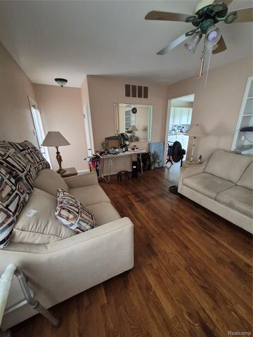 3498 W Walton Boulevard, Waterford Charter Township, MI 48329