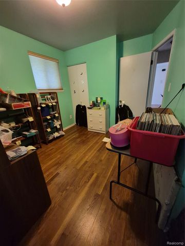 3498 W Walton Boulevard, Waterford Charter Township, MI 48329
