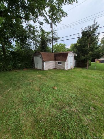 3498 W Walton Boulevard, Waterford Charter Township, MI 48329